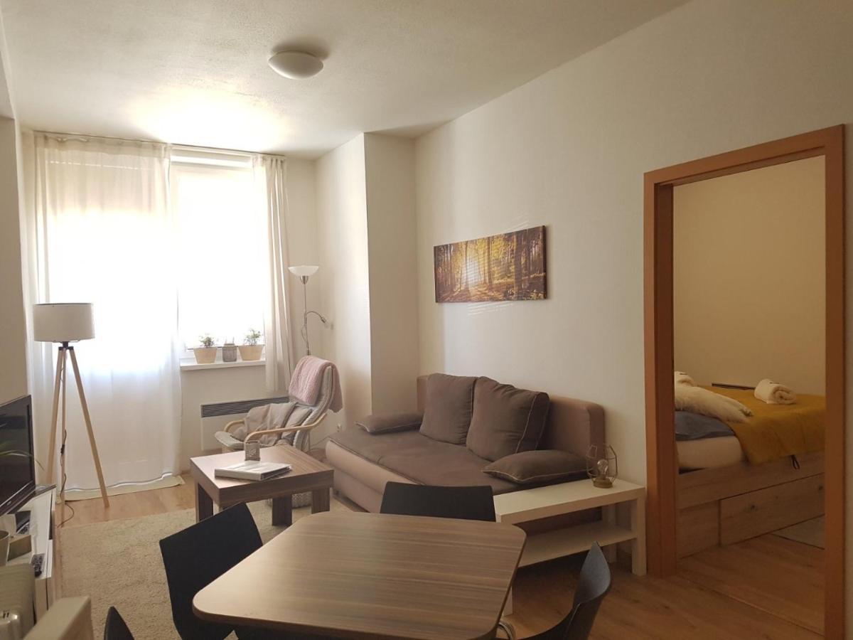 Apartman Horec A32 โดโนวาลี ภายนอก รูปภาพ