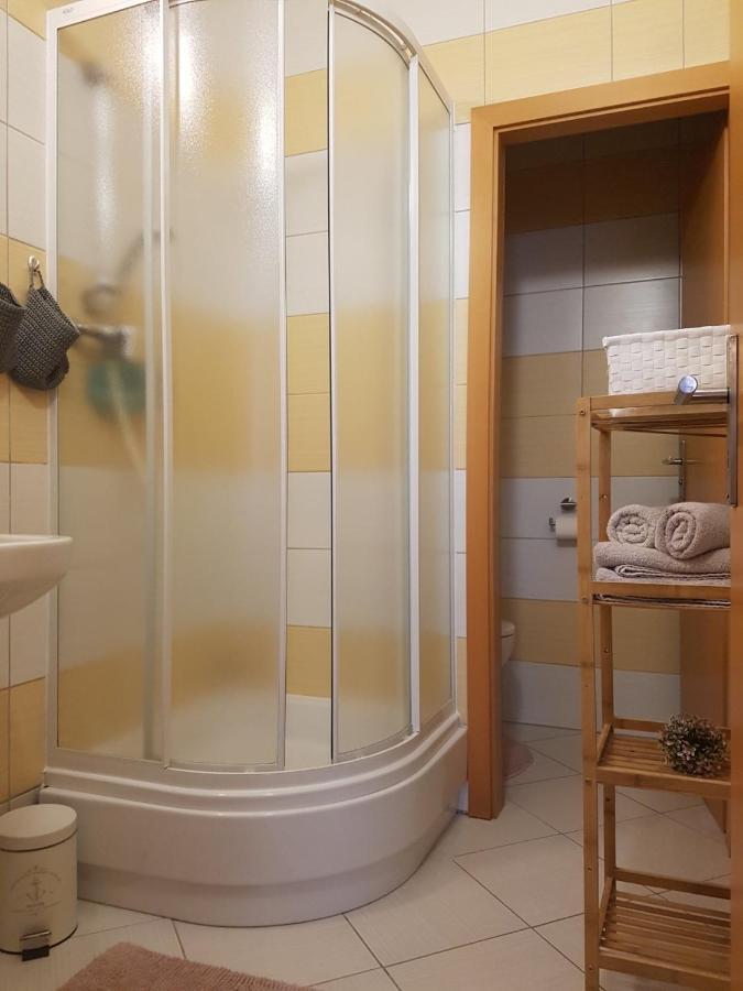 Apartman Horec A32 โดโนวาลี ภายนอก รูปภาพ